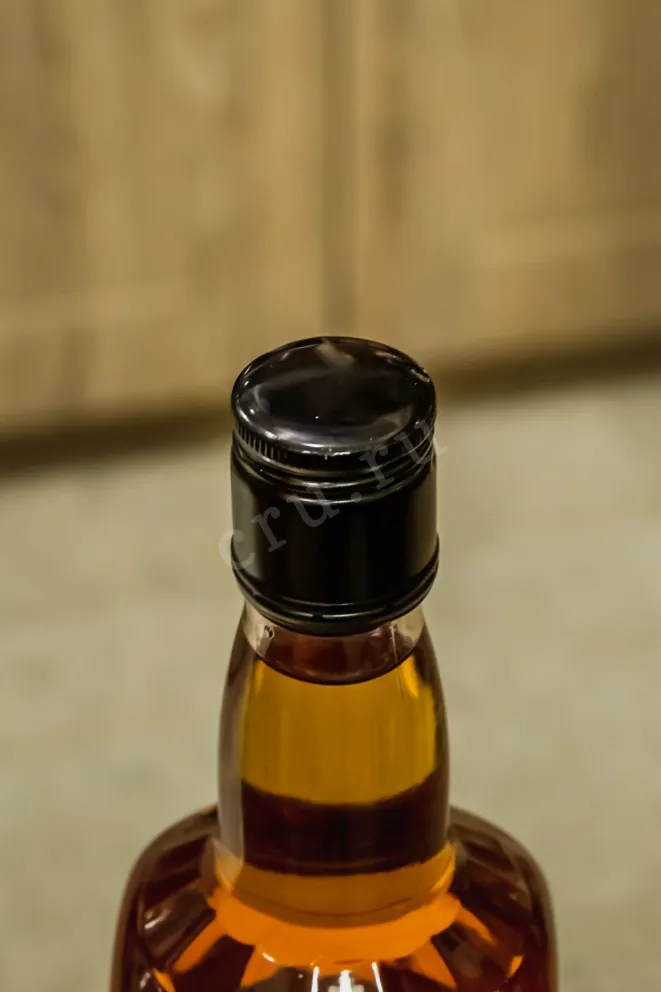 Пробка John Lee Straight Bourbon Old Reserve 0.7 л