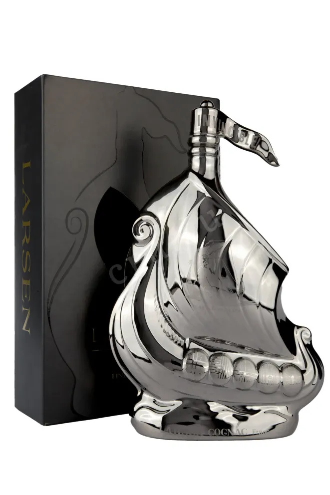 Коньяк Larsen Fine Champagne Viking Ship platinum  0.7 л