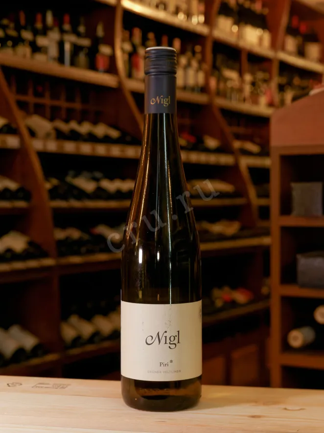 В магазине Крю Профи Nigl Gruner Veltliner Senftenberger Piri Kremstal 2021 0.75 л