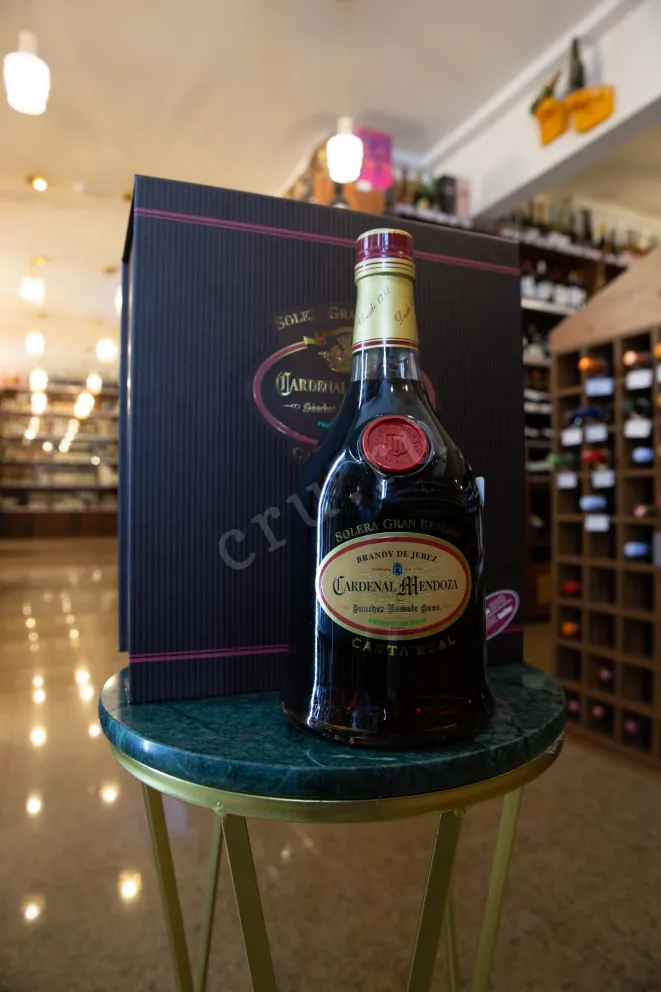 В магазине Крю Профи Sanchez Romate Cardenal Mendoza Carta Real Solera Gran Reserva gift box + glass 0.7 л