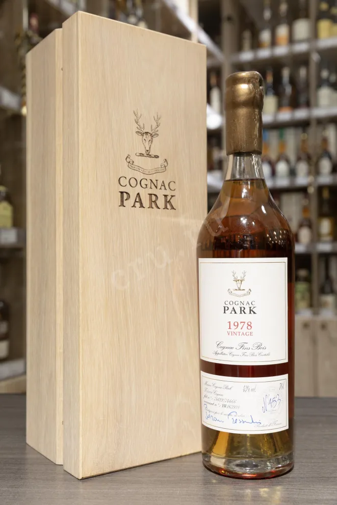 В магазине Крю Профи Park 1978 0.7 л