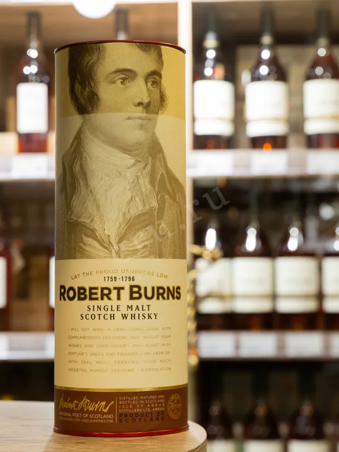 В магазине Крю Профи Robert Burns Single Malt in tube 0.7 л