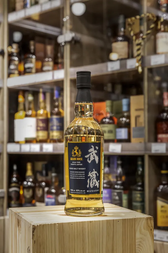 В магазине Крю Профи Golden Horse Musashi 3 years 0.7 л