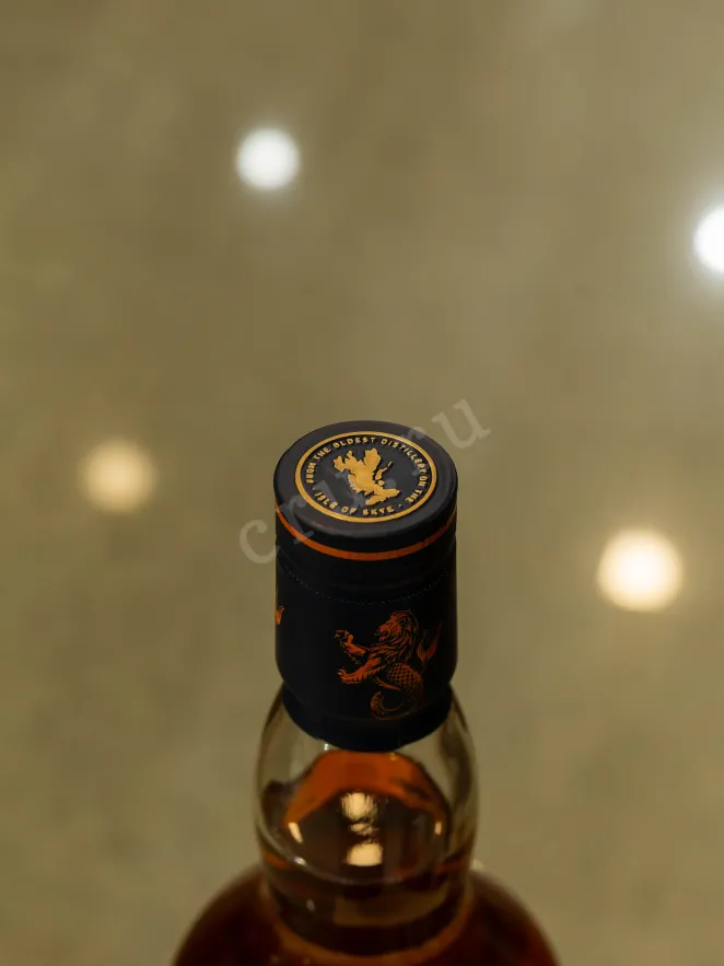 Пробка Talisker 10 Years old gift box 0.7 л