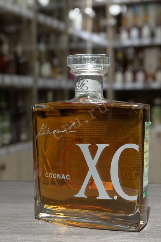 В магазине Крю Профи Lheraud XO 0.7 л