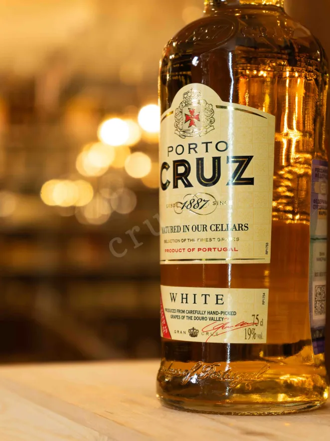 В магазине Крю Профи Cruz White 2019 0.75 л