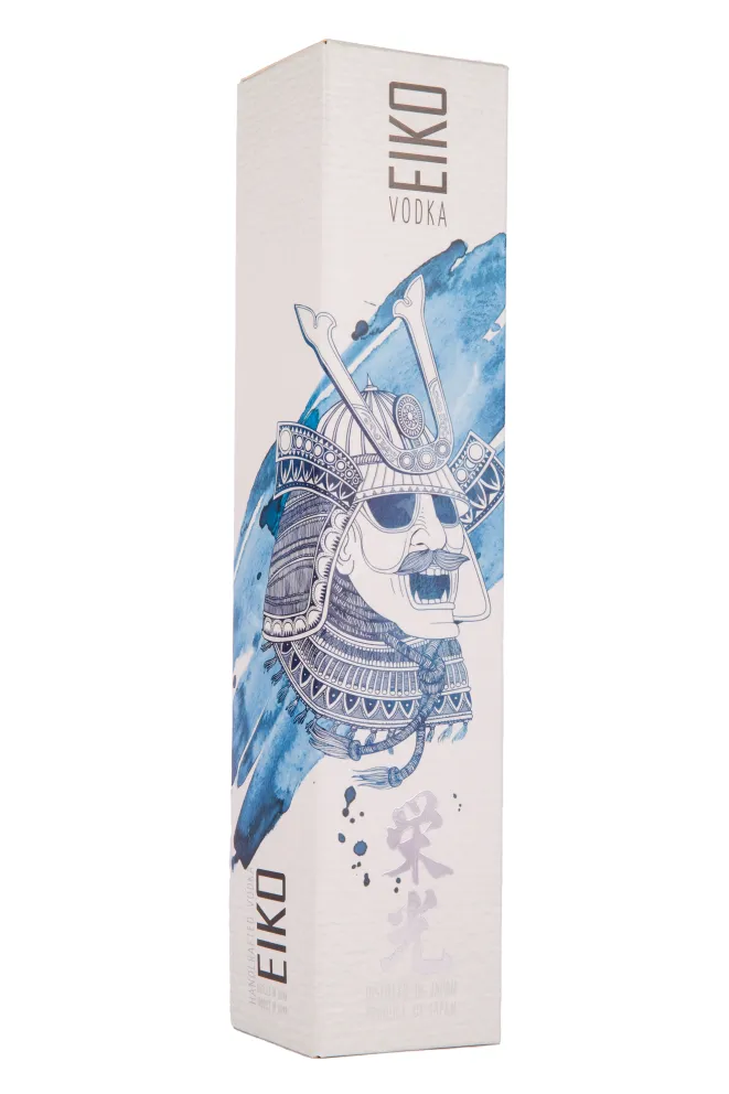 Подарочная упаковка водки Eiko 0.7