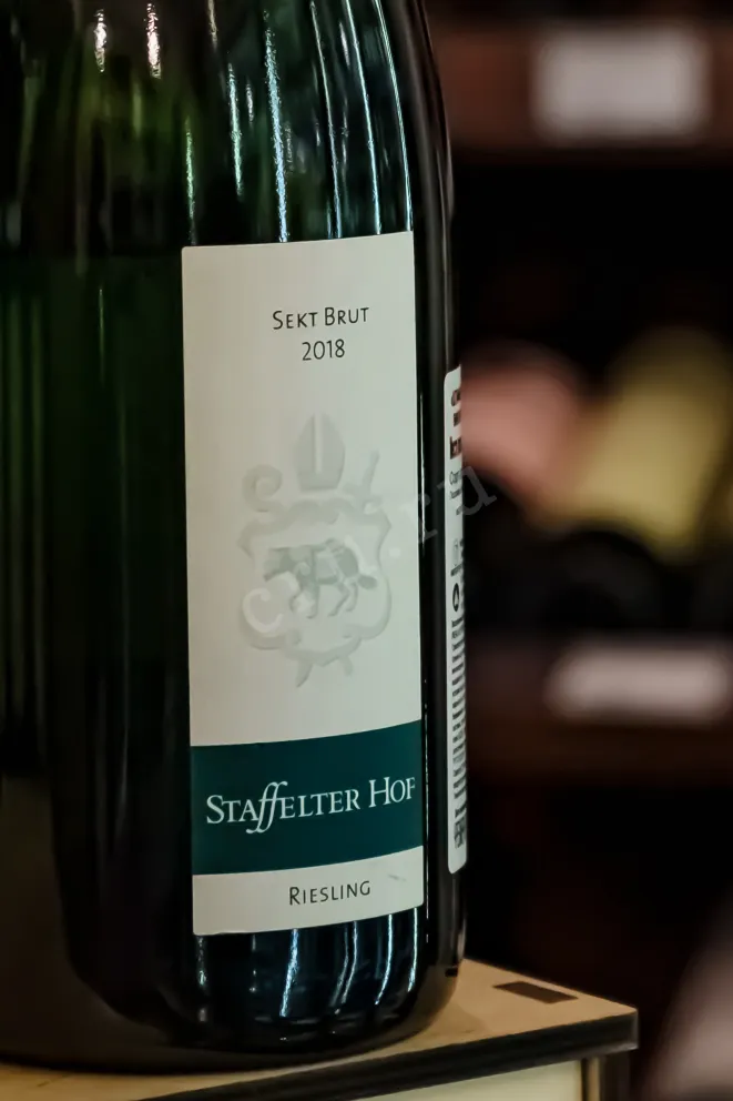В магазине Крю Профи Staffelter Hof Riesling Sekt Brut 2018 0.75 л