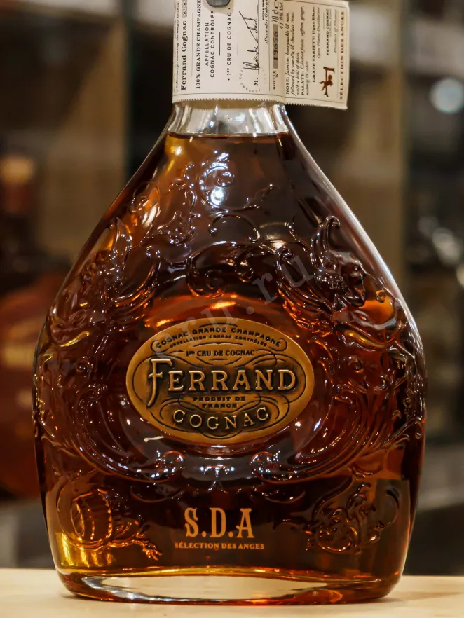 В магазине Крю Профи Ferrand Selection des Anges with gift box 0.7 л