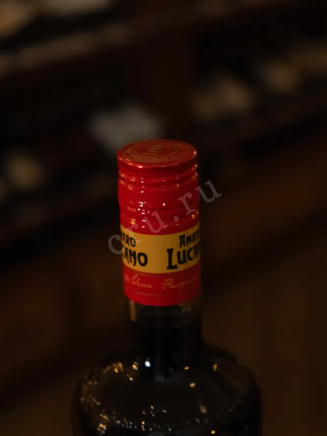 Пробка Amaro Lucano 0.7 л