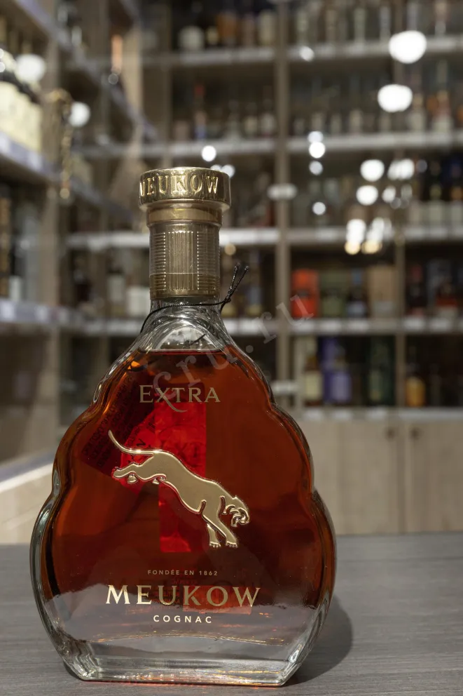 В магазине Крю Профи Meukow Extra 2014 0.7 л