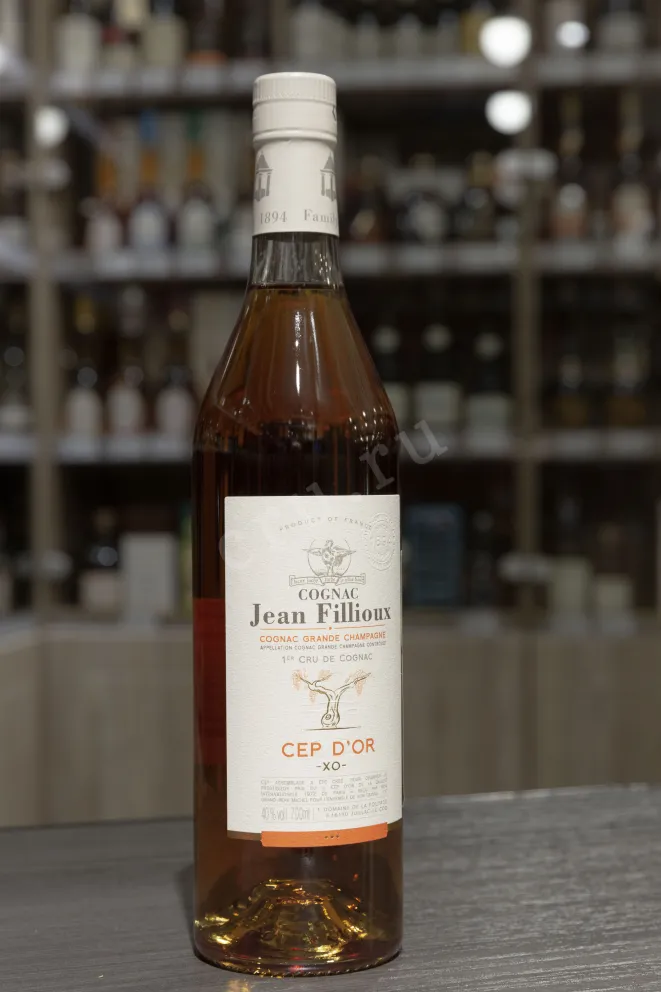 В магазине Крю Профи Jean Fillioux Cep d'Or 13 years 0.7 л