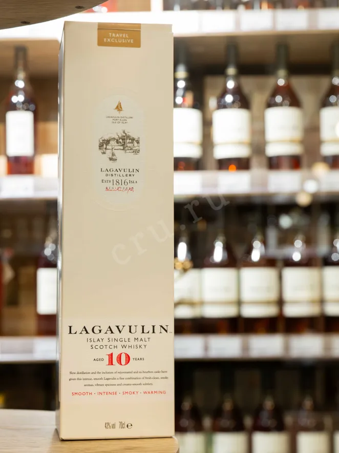 В магазине Крю Профи Lagavulin 10 years old gift box 0.7 л