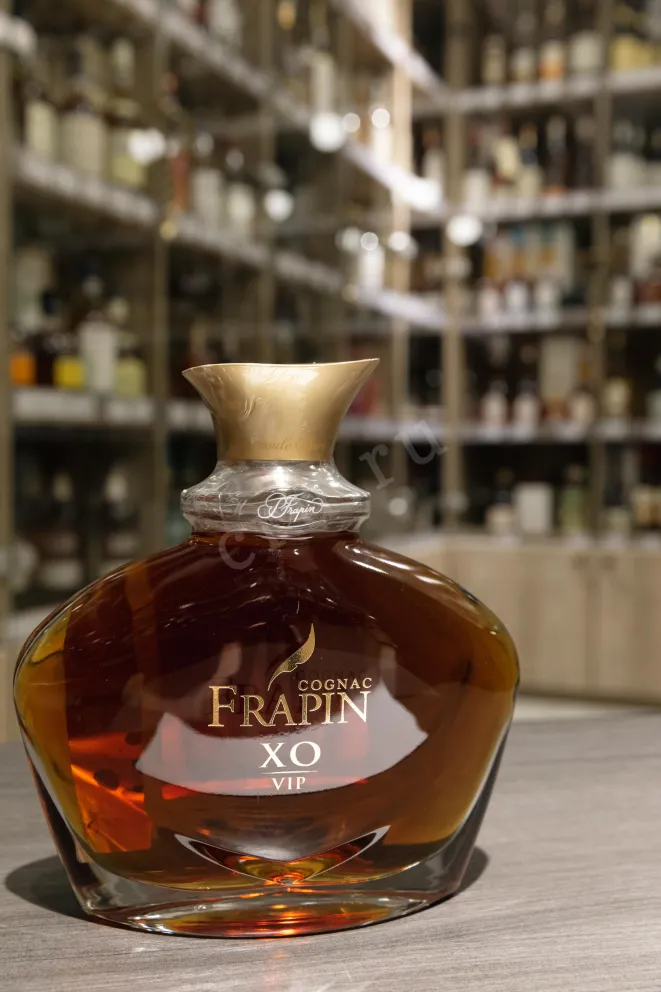 В магазине Крю Профи Frapin VIP XO 0.7 л