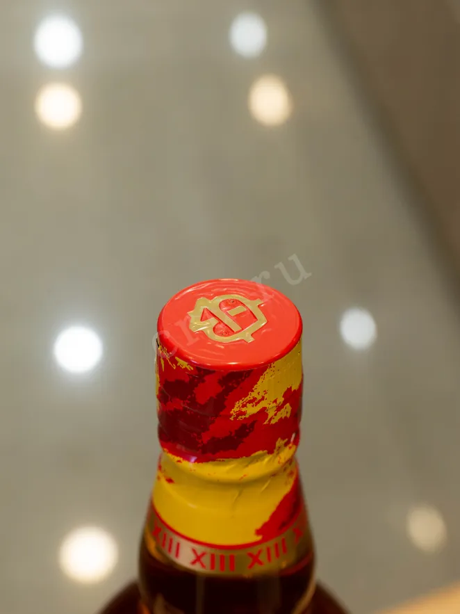 Пробка Chivas Regal Extra in a gift box 0.7 л