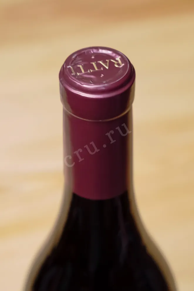 Пробка Renato Ratti Ochetti Nebbiolo Langhe DOCG 2022 0.75 л