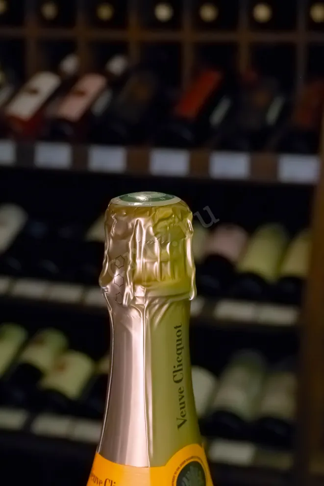 Пробка Veuve Clicquot Ponsardin 2019 0.375 л