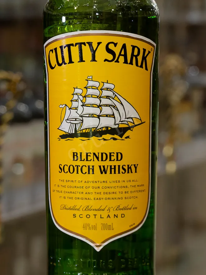 В магазине Крю Профи Cutty Sark 0.7 л