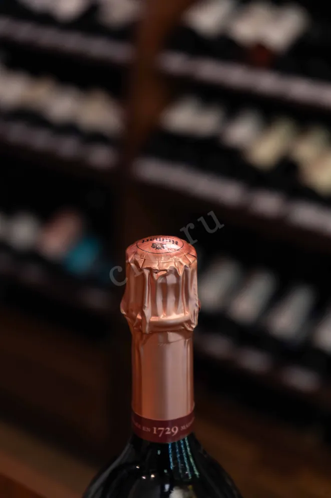 Пробка  Ruinart Rose Brut in the case 2022 0.75 л