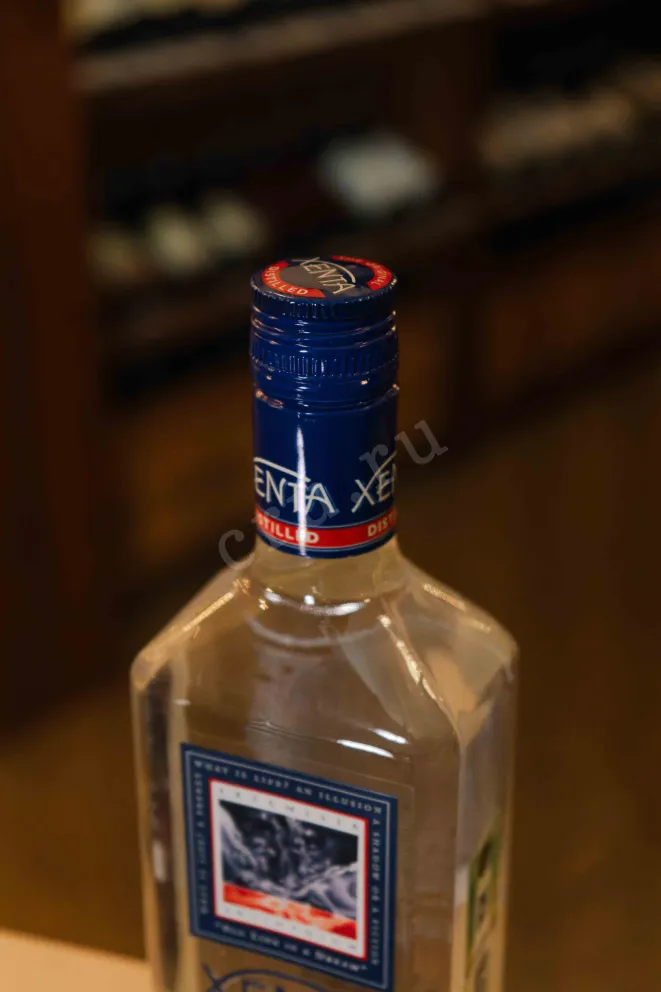 Пробка Xenta Distilled 0.7 л