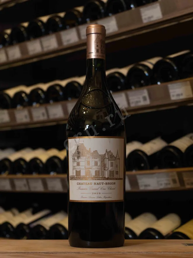 В магазине Крю Профи Chateau Haut-Brion Premier Grand Cru Classe Pessac-Leognan AOC 2019 1.5 л