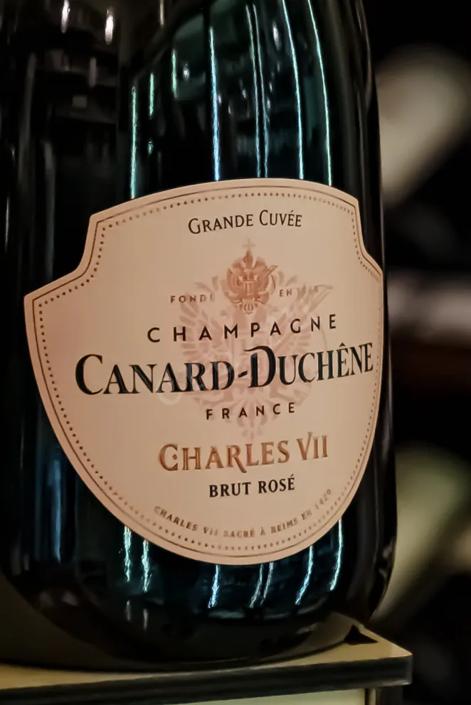 В магазине Крю Профи Canard-Duchene Charles VII Brut Rose gift box 2019 0.75 л