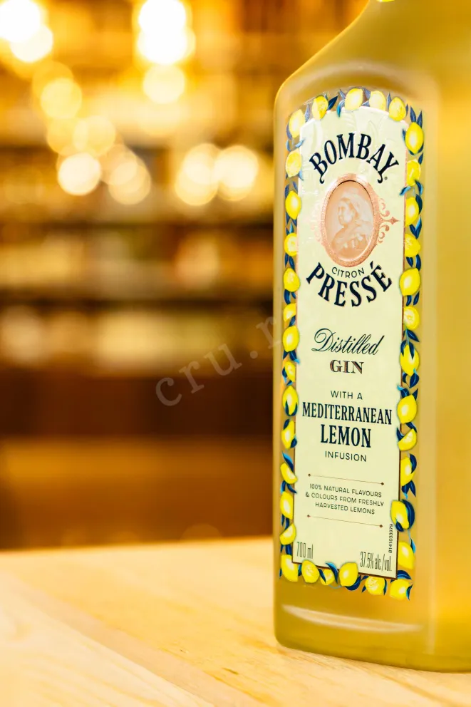 В магазине Крю Профи Bombay Citron Presse 0.7 л