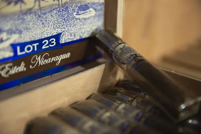В магазине Крю Профи Perdomo Lot 23 Robusto Maduro *24