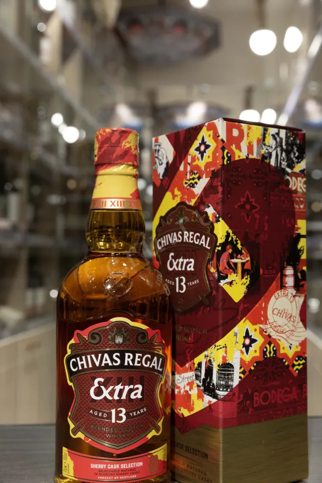 Виски Chivas Regal Extra in a gift box  0.7 л