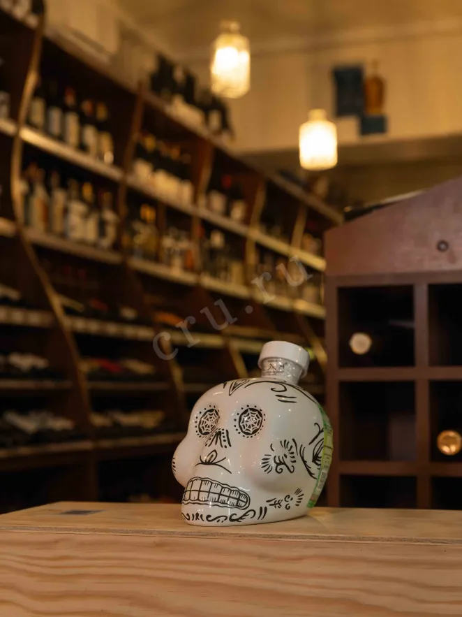 В магазине Крю Профи Kah Blanco (Skull) 0.7 л