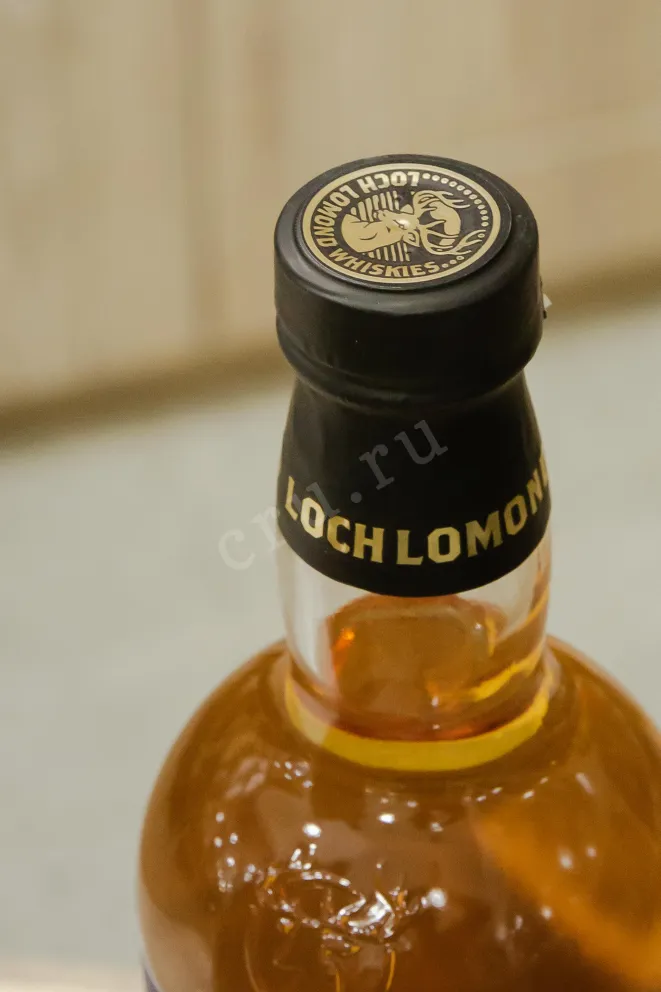 Пробка Loch Lomond Cask Single Specially Selected 11 years in tube 0.7 л
