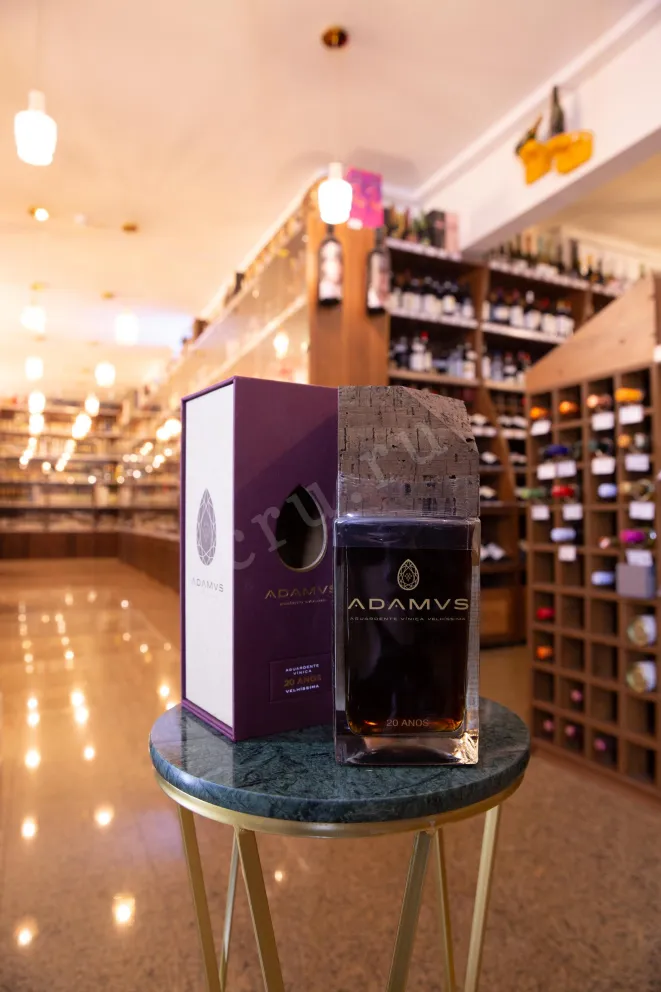 В магазине Крю Профи Adamus Aguardente Vinica 20 years old in gift box 0.7 л