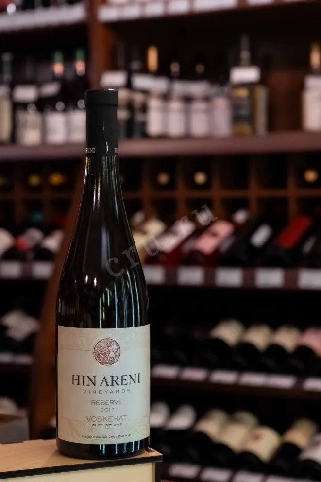 В магазине Крю Профи Hin Areni Reserve Voskehat 2017 0.75 л