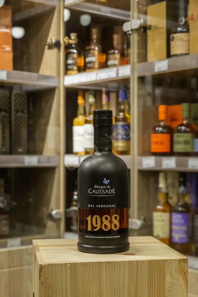 В магазине Крю Профи Marquis de Caussade 1988 0.7 л