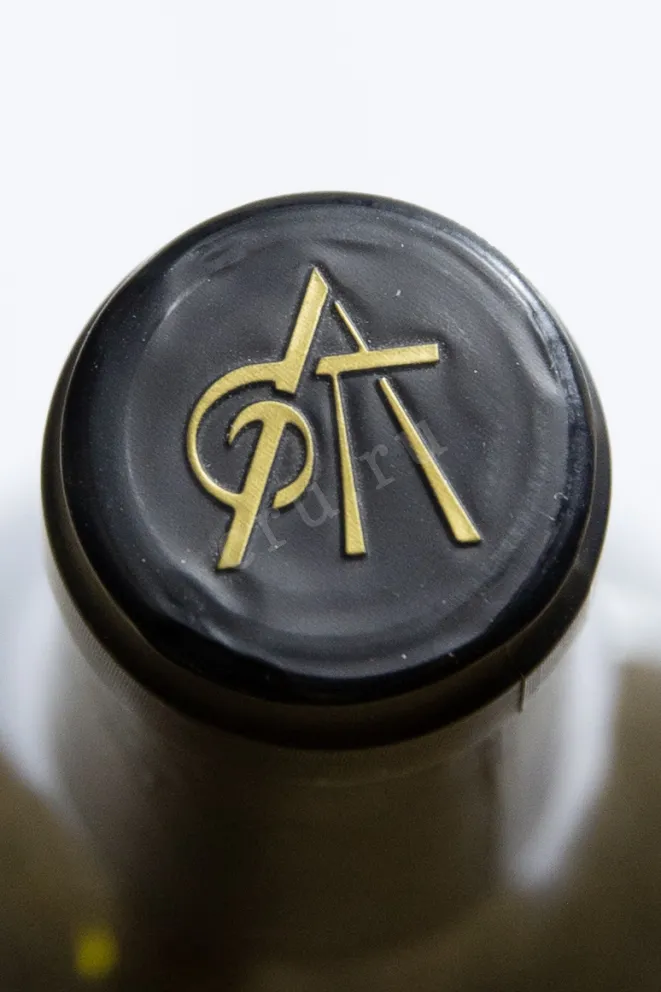 Пробка Yacoubian Hobbs Areni 2017 0.75 л