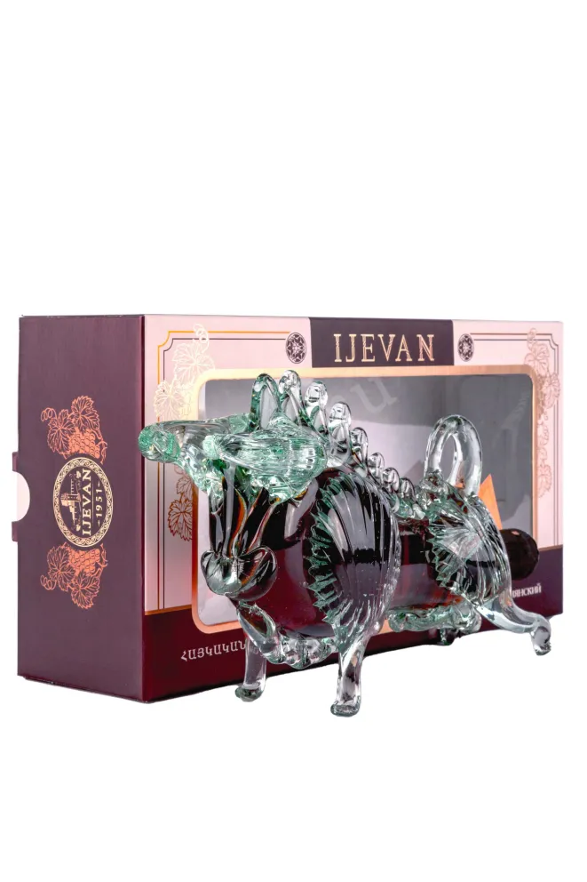 Коньяк Иджеван 5 лет (бык) в подарочной упаковке   0.2 л