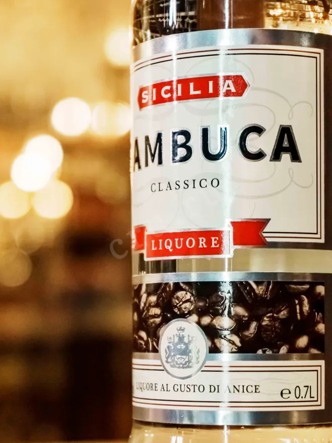 В магазине Крю Профи Sambuca Sicilia 0.7 л