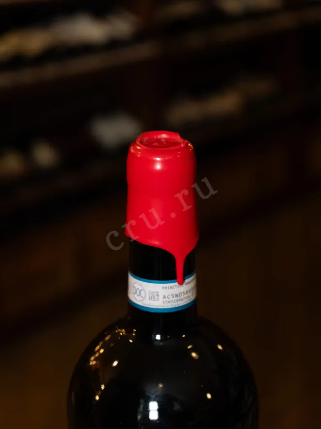 Пробка Lirica Primitivo di Manduria in gift box 2023 1.5 л