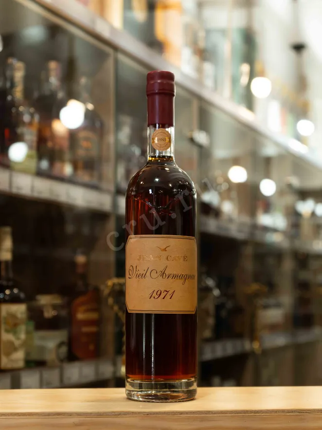 В магазине Крю Профи Jean Cave Vieil Armagnac AOC wooden box 1971 0.7 л