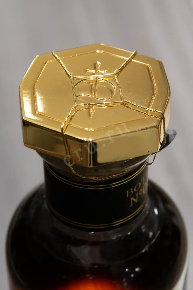 Пробка Dupuy Lot 90 Hors d'Age Grand Champagne AOC in gift box 0.7 л