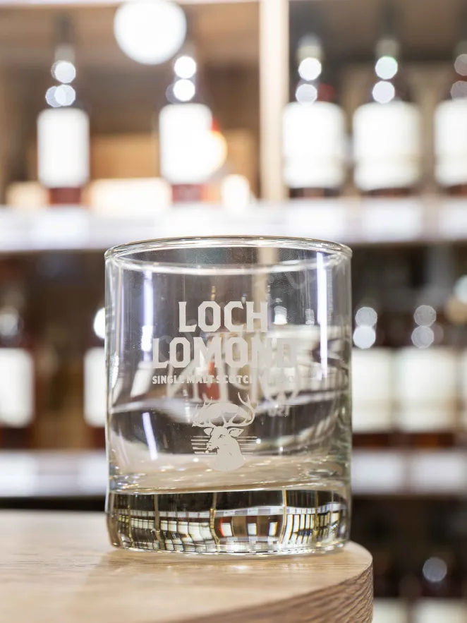 В магазине Крю Профи Loch Lomond 150th The Open Special Edition Single Malt in gift box + 2 glasses 0.7 л