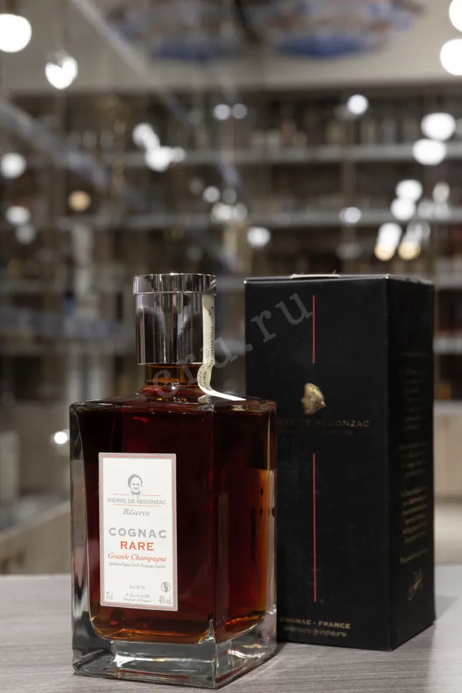 В магазине Крю Профи Pierre de Segonzac Rare Reserve decanter & gift box 0.7 л