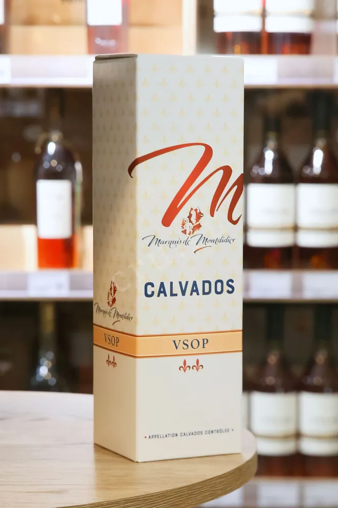 В магазине Крю Профи Marquis de Montdidier VSOP 0.7 л