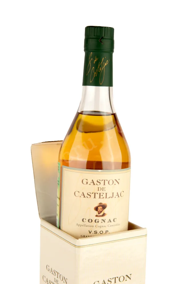 В подарочной коробке Gaston de Casteljac VSOP 0.7 л
