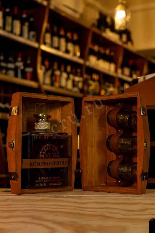 В магазине Крю Профи El Ron Prohibido XO in wooden barrel with 3 glasses 0.7 л