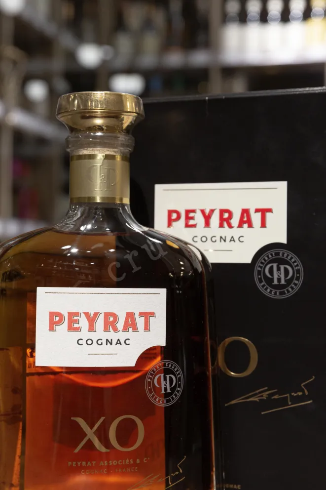В магазине Крю Профи Peyrat XO in gift box 0.7 л