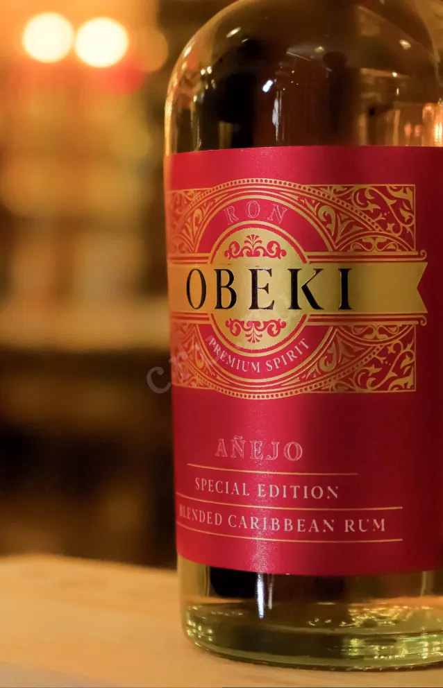 Ром Obeki Ron Anejo  0.7 л