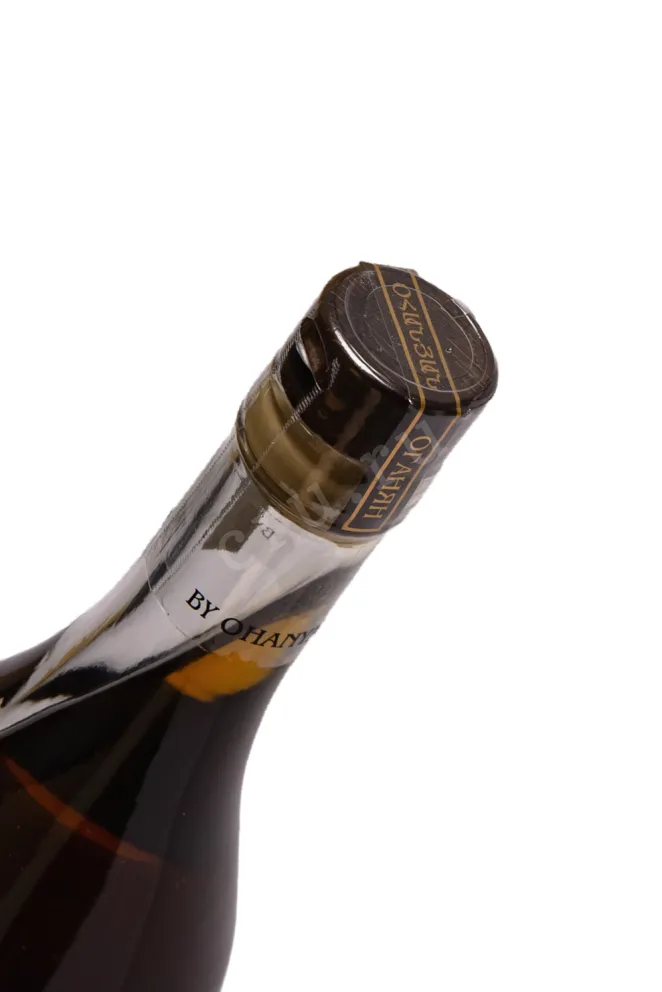 Пробка Ohanyan 7 Years in gift box 0.7 л
