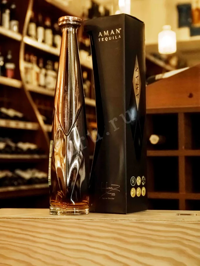 В магазине Крю Профи Aman Anejo in gift box 0.7 л