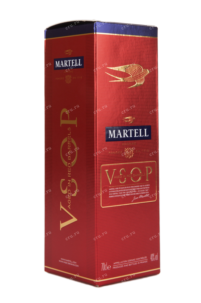 Коньяк Martell VSOP aged in Red Barrels   0.7 л